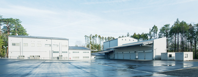 本社・工場外観
